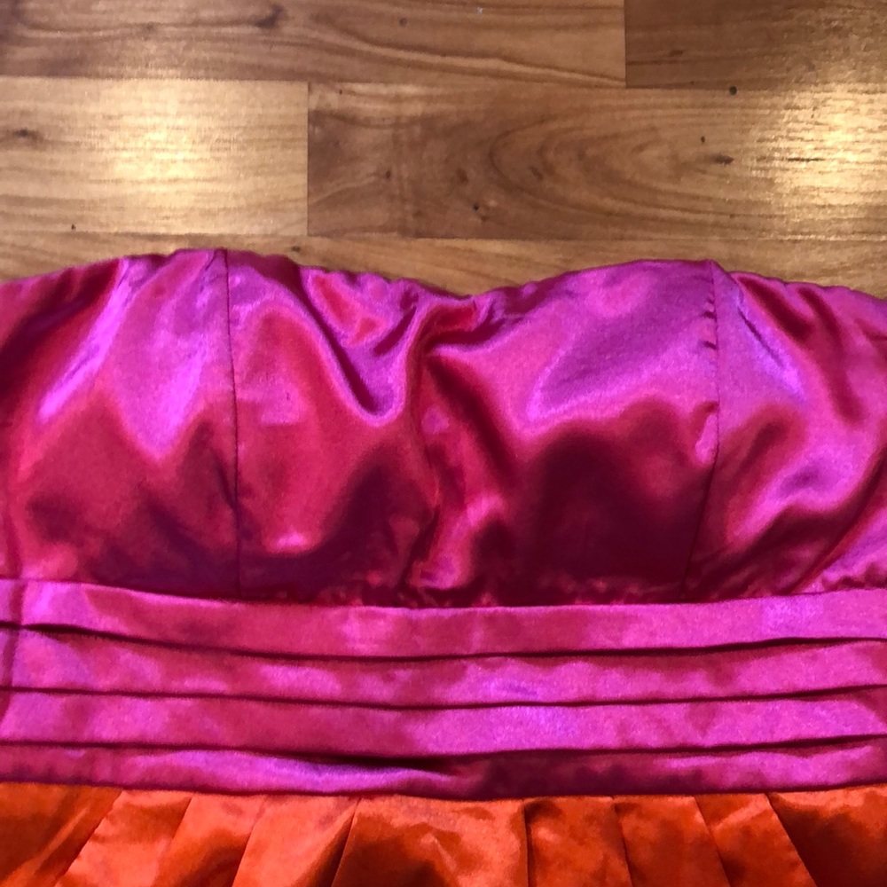 Dress - Picture 2 of 6